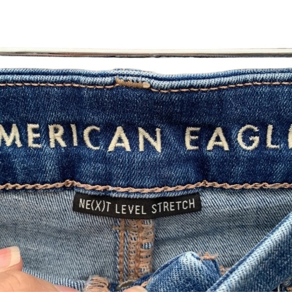 American Eagle size 0 distressed shorts - Picture 4 of 4